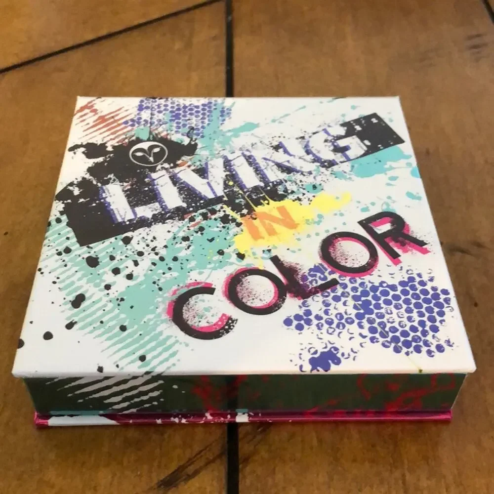 Hank & Henry Living in Color Eyeshadow Palette